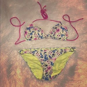abercrombie & fitch adorable boho string bikini